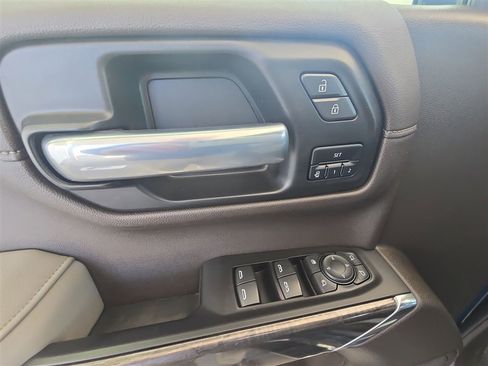 Used 2021 Chevrolet Silverado 1500 LTZ w/ Technology Package image 22