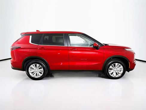 New 2026 Mitsubishi Outlander ES image 29