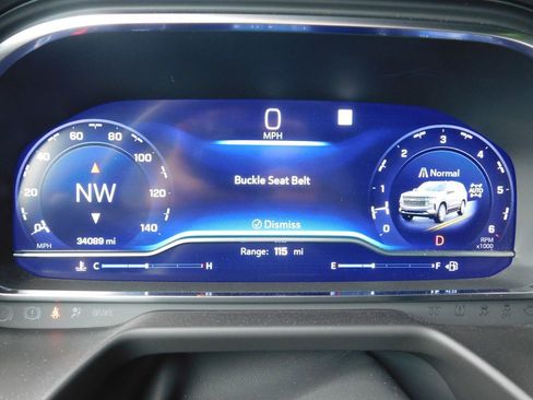 Used 2022 Chevrolet Tahoe High Country image 11