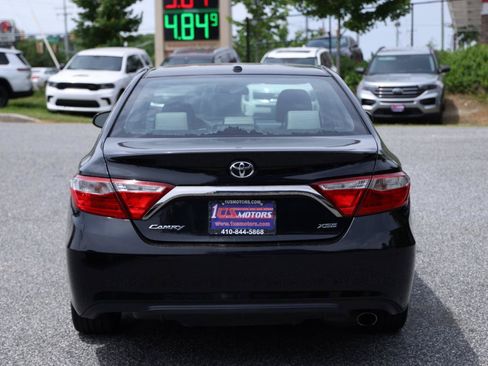 Used 2017 Toyota Camry XSE FWD image 3