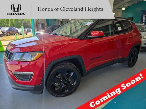 Used 2021 Jeep Compass Latitude w/ Sun and Sound Group FWD image 1