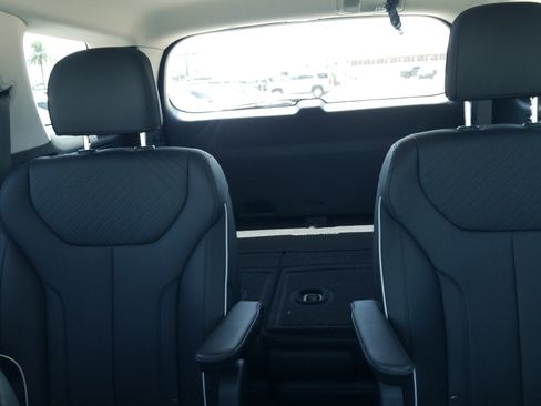 Used 2025 Hyundai Palisade SEL FWD image 22