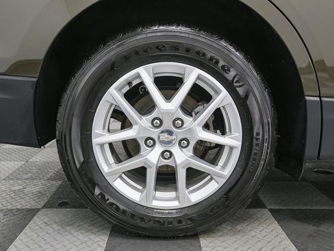 Used 2023 Chevrolet Equinox LT image 19