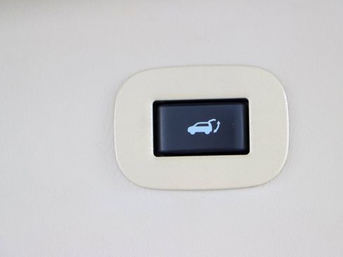 Used 2022 INFINITI QX80 Sensory w/ Cargo Package RWD image 35
