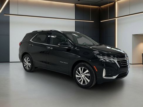 Used 2023 Chevrolet Equinox Premier FWD image 7