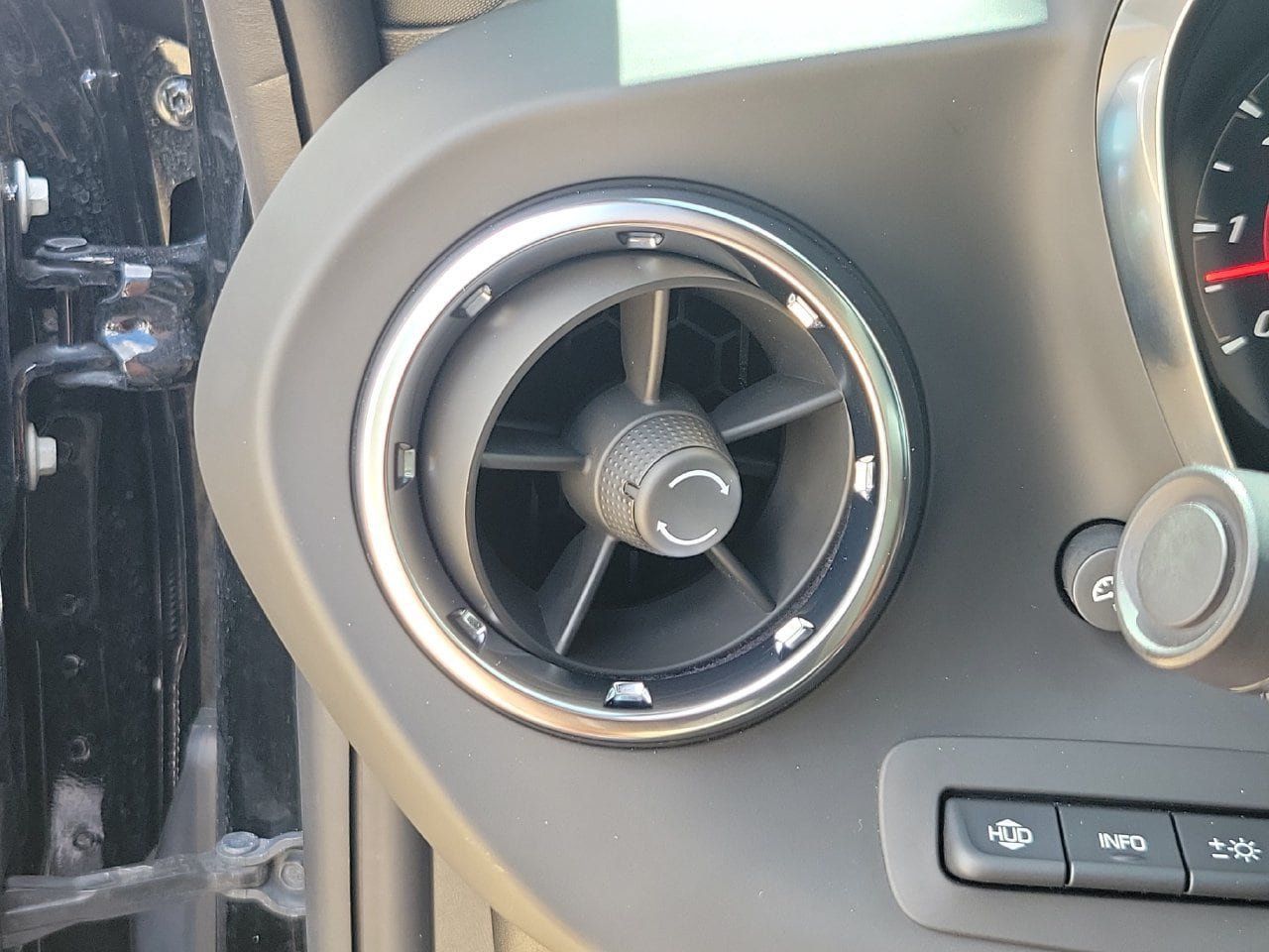 Used 2022 Chevrolet Camaro SS RWD image 27
