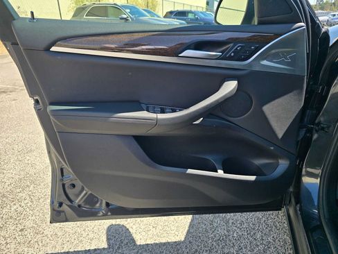Used 2024 BMW X4 xDrive30i w/ Convenience Package AWD/4WD image 20