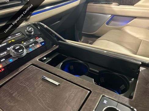 Certified 2023 Lincoln Navigator L Reserve image 18