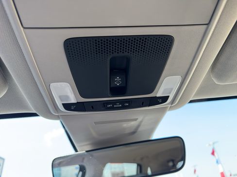 Used 2025 Honda CR-V EX-L image 28