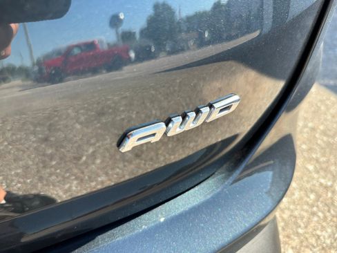 Used 2023 Ford Edge SEL image 35