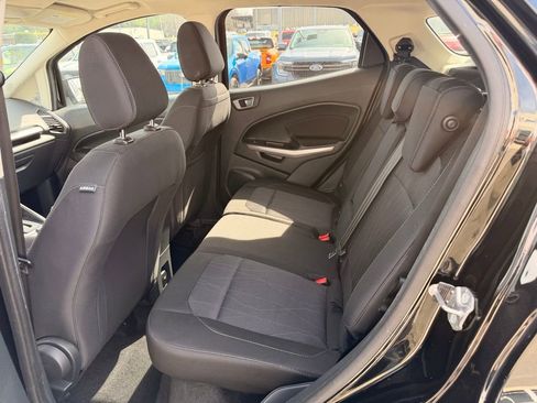 Used 2021 Ford EcoSport SE w/ SE Convenience Package image 9
