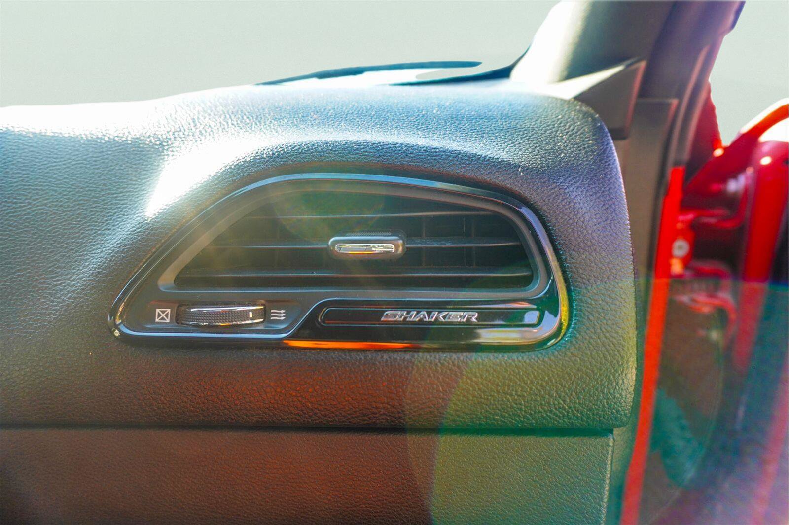 Used 2015 Dodge Challenger R/T Plus RWD image 13
