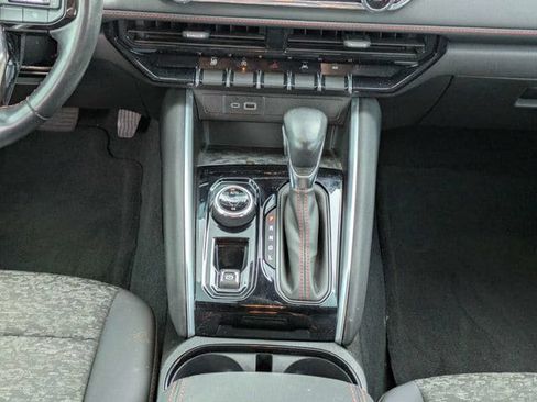 Used 2023 Chevrolet Colorado Z71 w/ Z71 Convenience Package 2 AWD/4WD image 19