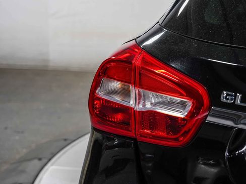 Used 2016 Mercedes-Benz GLA 250 image 11