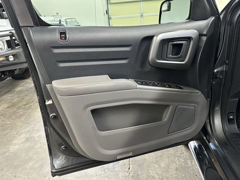 Used 2013 Honda Ridgeline RTL image 39