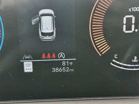 Used 2025 Hyundai Tucson SEL FWD image 19