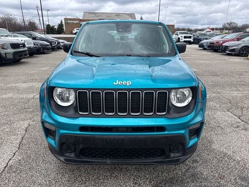 Used 2022 Jeep Renegade Sport image 2