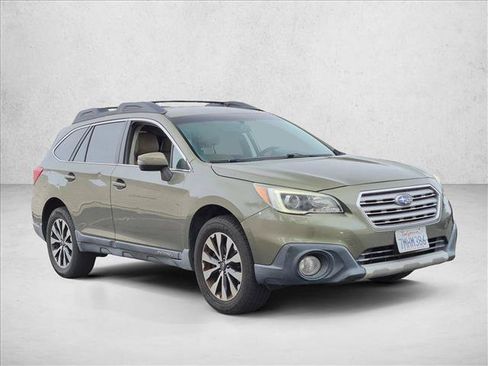 Used 2015 Subaru Outback 2.5i Limited AWD/4WD image 4