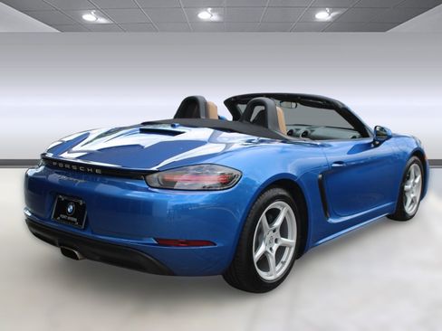 Used 2018 Porsche 718 Boxster image 22