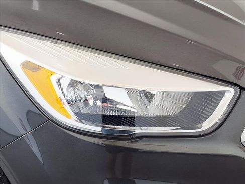 Used 2018 Ford Escape SE image 8