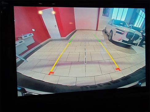 Used 2025 Jeep Wrangler Unlimited Rubicon image 18