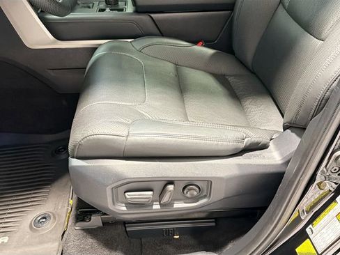Used 2024 Toyota Tundra Limited AWD/4WD image 17
