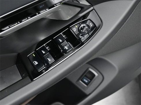 New 2026 BMW 530i w/ Premium Package image 13