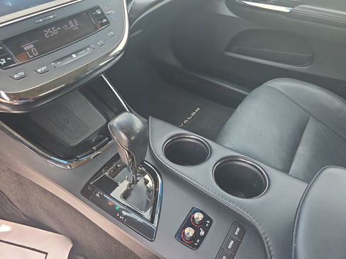 Used 2016 Toyota Avalon Touring FWD image 25