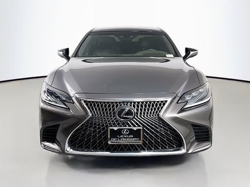 Used 2019 Lexus LS 500 F Sport image 2