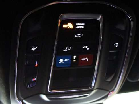 Used 2024 Dodge Charger Daytona Scat Pack w/ Plus Group AWD/4WD image 24