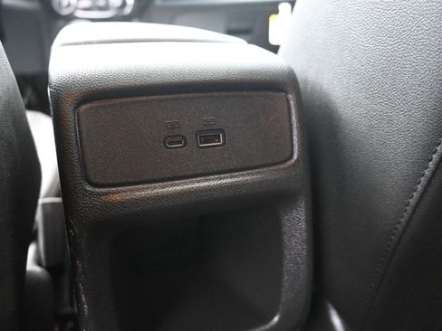 Certified 2024 Chevrolet Trax RS w/ Sunroof Package image 23