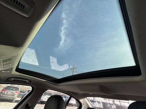 Used 2016 BMW 528i xDrive Sedan image 25