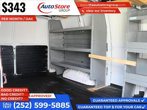 Used 2017 Chevrolet Express 2500 Extended RWD image 12