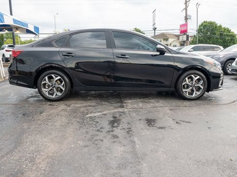 Used 2020 Kia Forte LXS FWD image 8