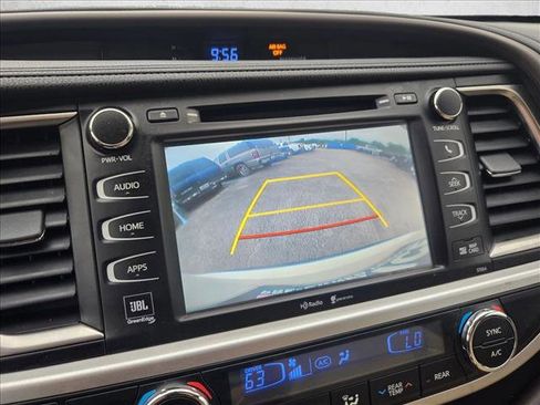 Used 2014 Toyota Highlander Limited FWD image 13