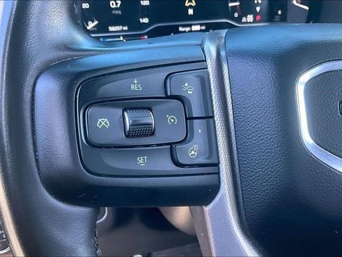 Used 2023 GMC Yukon Denali image 18