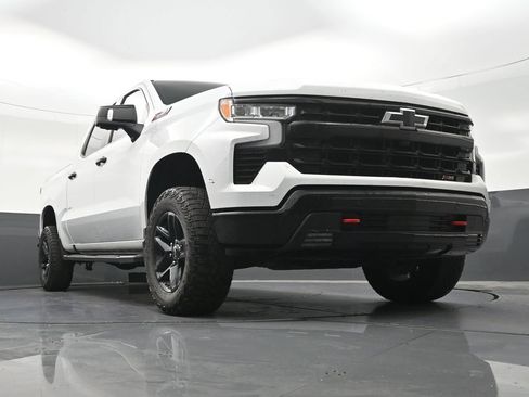 Used 2024 Chevrolet Silverado 1500 LT Trail Boss w/ LT Trail Boss Premium Package AWD/4WD image 30