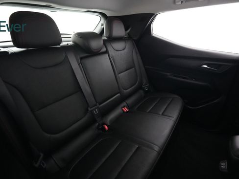 Used 2027 Chevrolet Bolt RS w/ Technology Package FWD image 5