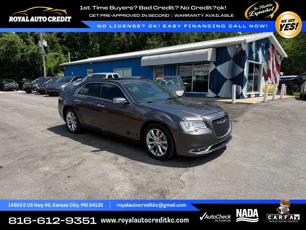 Used 2017 Chrysler 300 C w/ Safetytec Plus Group AWD/4WD image 1