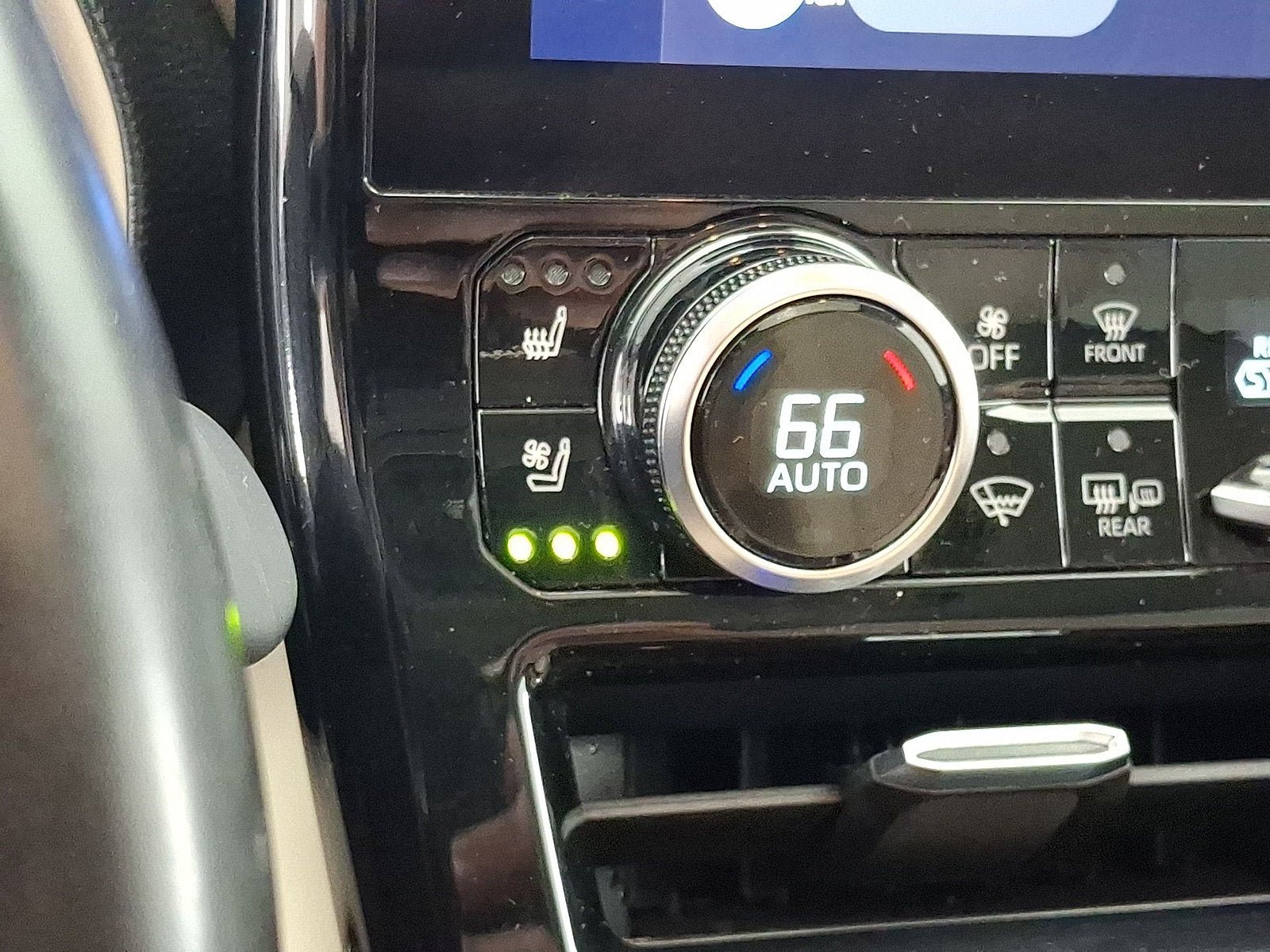 Used 2023 Toyota Highlander Limited AWD/4WD image 11