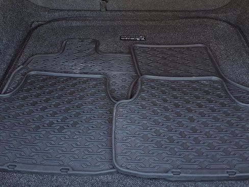 Used 2020 Volkswagen Jetta SE w/ SE Cold Weather Package image 6