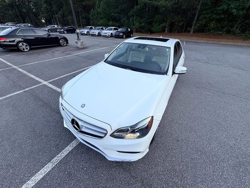 Used 2014 Mercedes-Benz E 350 Sedan image 30