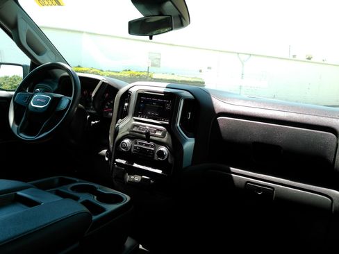 Certified 2024 GMC Sierra 1500 Pro AWD/4WD image 15