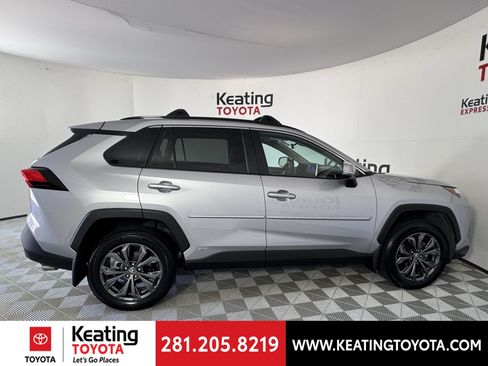 Certified 2024 Toyota RAV4 XLE Premium AWD/4WD image 5