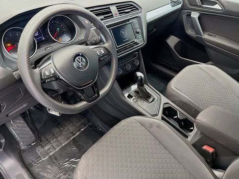 Used 2020 Volkswagen Tiguan S FWD image 7