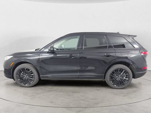 Used 2025 Lincoln Corsair Reserve w/ Equipment Group 202A AWD/4WD image 2