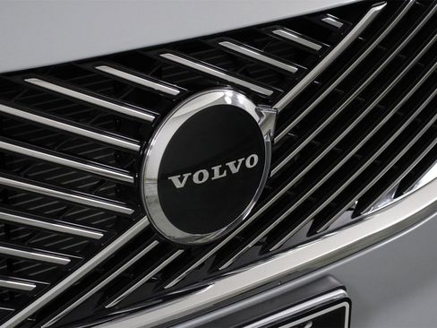 Used 2026 Volvo XC90 B5 Core image 27