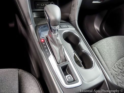 Used 2022 Chevrolet Equinox LT image 17