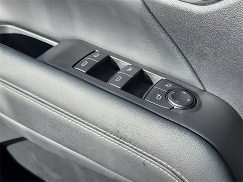 Used 2025 GMC Terrain Elevation image 10