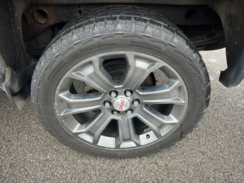 Used 2019 GMC Sierra 1500 SLE w/ SLE Value Package image 2